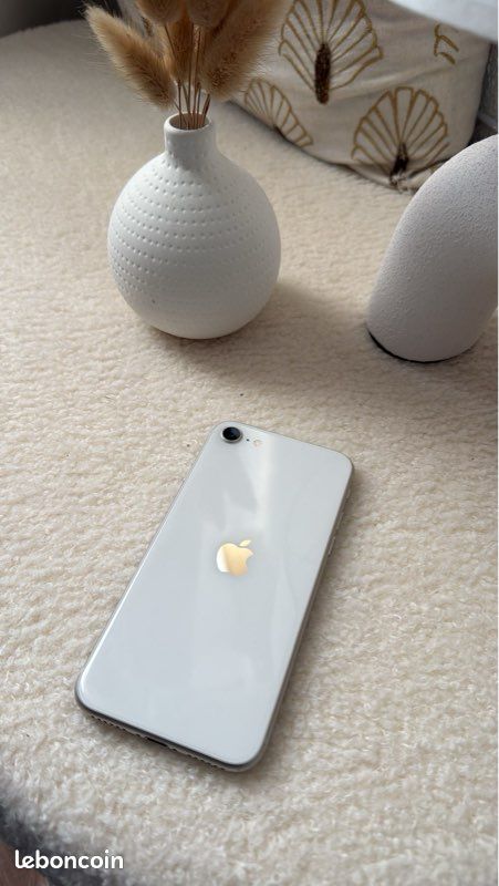 Iphone se new génération (image 1)