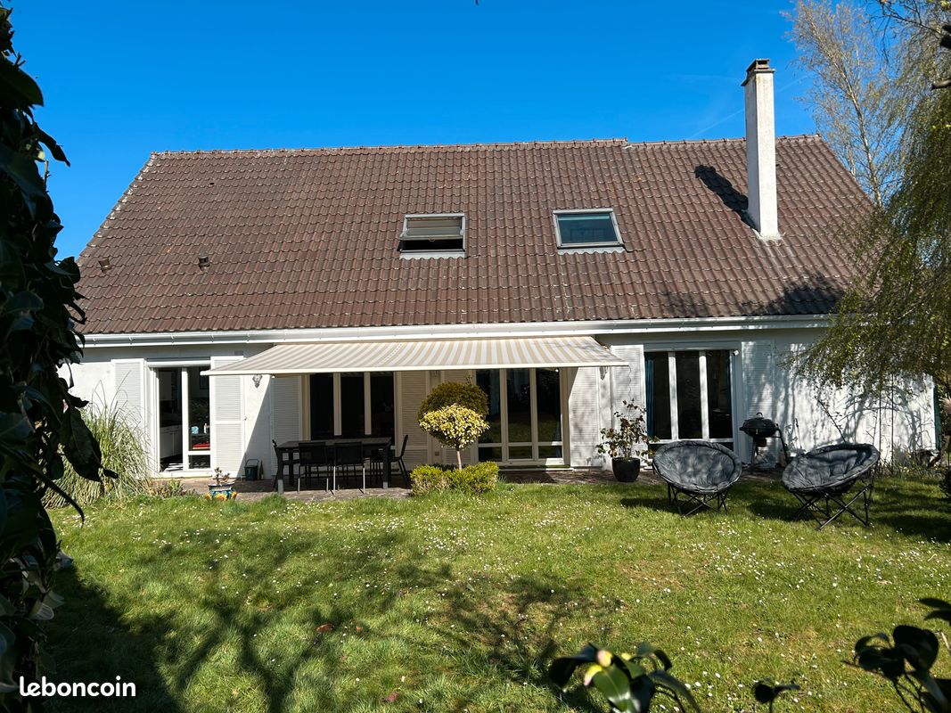 Maison 7 pièces 180 m² · à Plaisir · 180 m² · 699 000 €