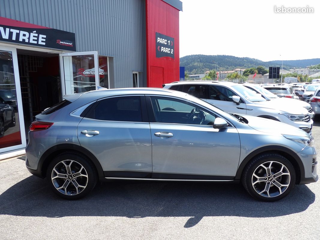 Kia XCEED 1.6 CRDI 136CH MHEV DESIGN DCT7 MY22 (image 10)