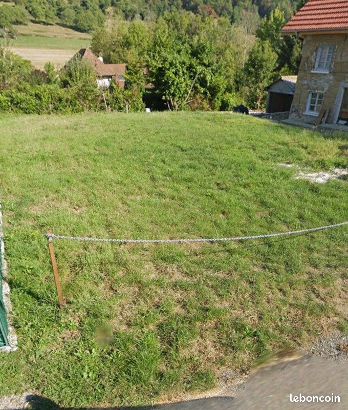 Terrain 213 m² · à Saint-Bueil · 213 m² · 39 000 €
