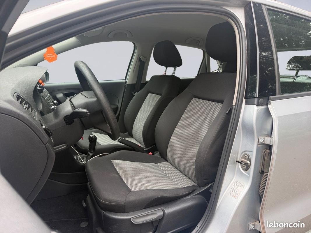 VOLKSWAGEN POLO 70 Confortline / GARANTIE 12 MOIS (image 10)