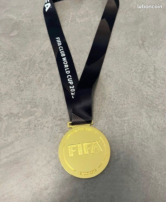 Réplique Médaille Coupe Du Monde Chelsea FC 2025 - Cadeau Idéal Pour Les Fans De Football