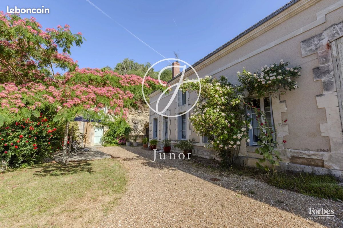 Maison 10 pièces 252 m² · à Villiers-sur-Loir · 252 m² · 550 000 €