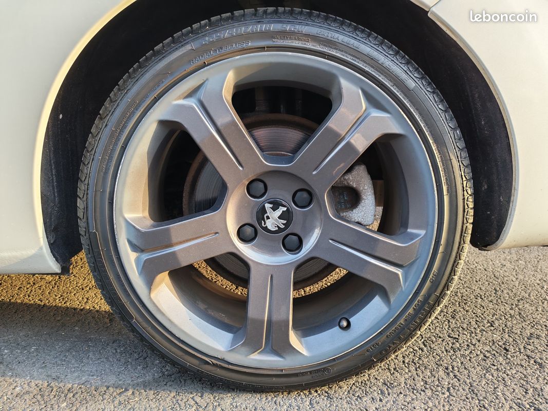 PEUGEOT 308 CC 1.6 THP 200ch Roland Garros (image 17)