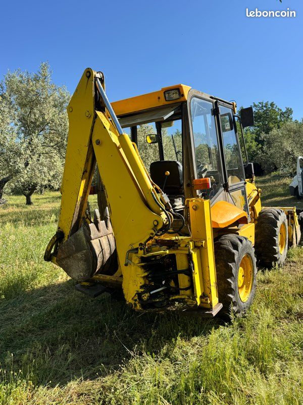 Jcb 2cx tractopelle (image 3)