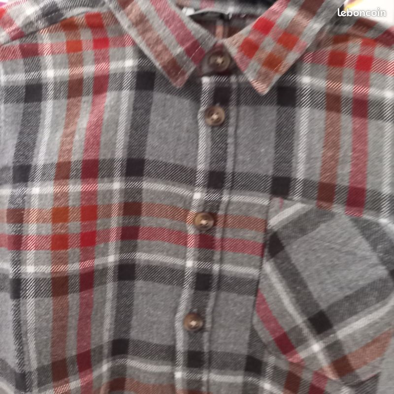 Belle Chemise Garçon Tape à L'OEIL Taille 6ans (image 3)