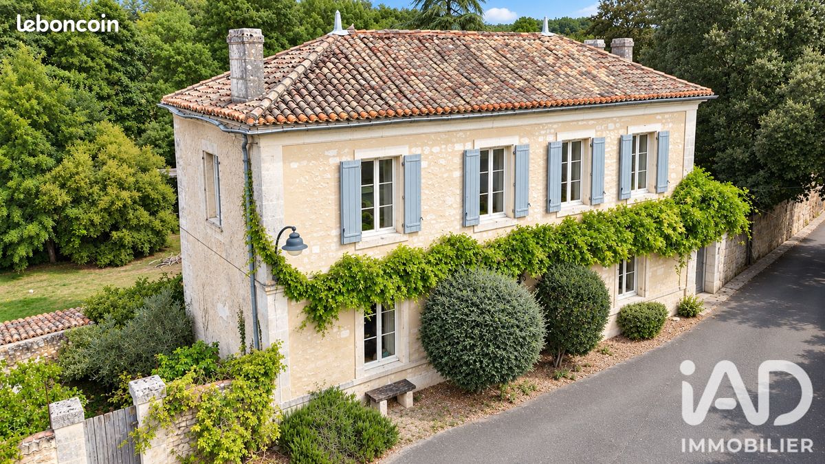 Maison 6 pièces 198 m² · à Torsac · 198 m² · 335 000 €