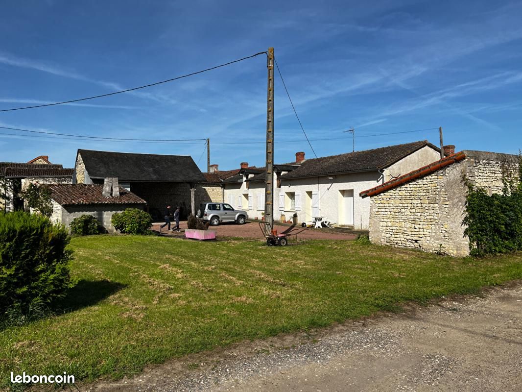 Maison 4 pièces 114 m² · à Maulay · 114 m² · 129 500 €