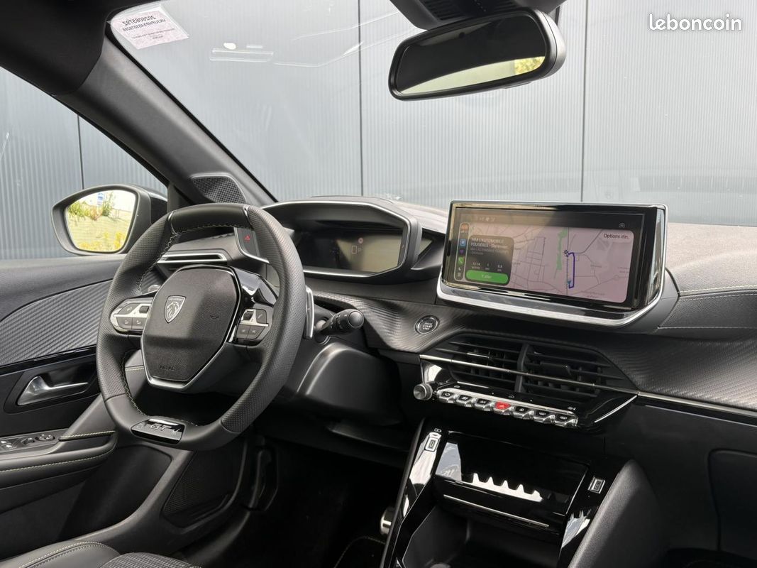 PEUGEOT 208 Hybrid 110 e-DSC6 GT avec Caméra, Clé mains libres et Apple Car Play (image 6)