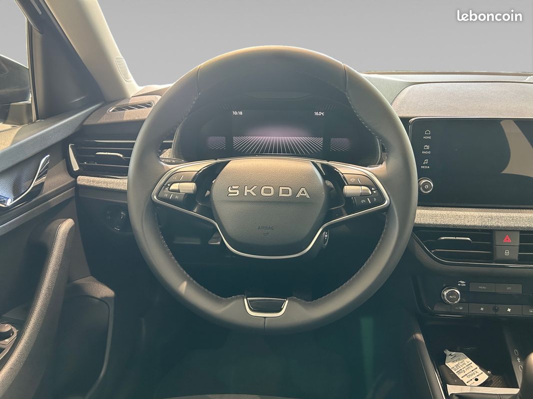 SKODA Kamiq 1.0 TSI Evo 2 95 ch BVM5 Selection (image 13)