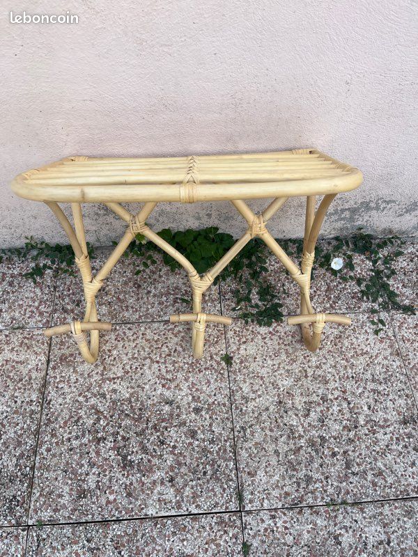 Porte-manteau mural en rotin et bambou naturel – 3 patères (image 1)