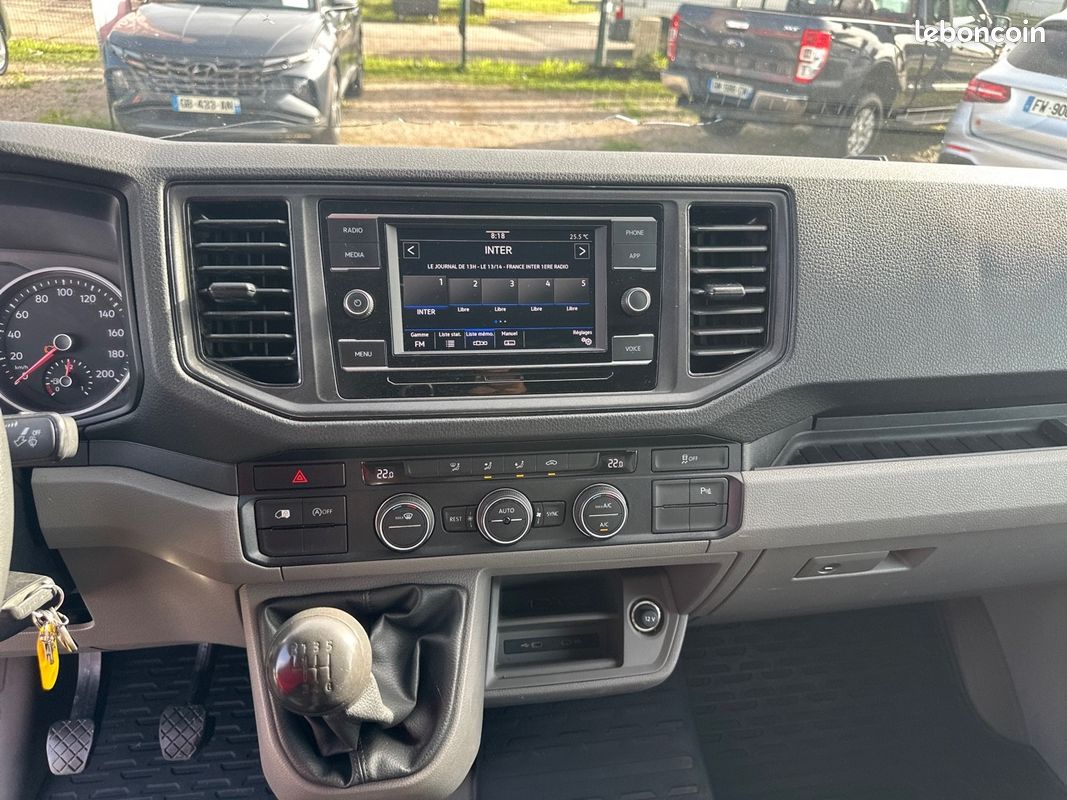 Volkswagen Crafter L3H3 (image 4)