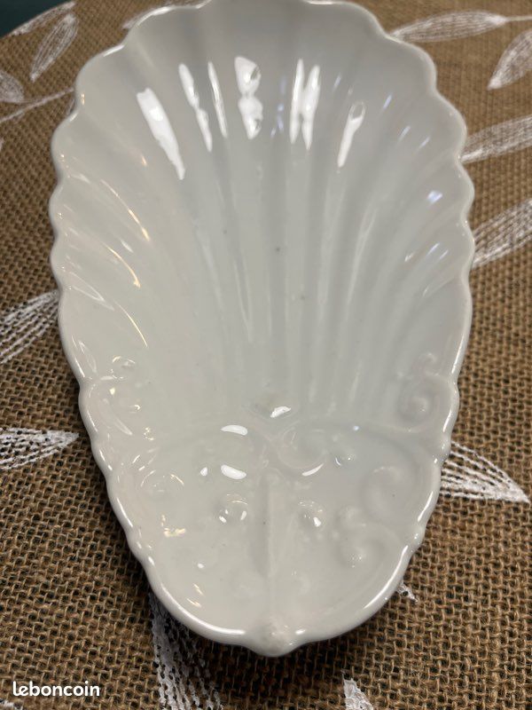 Ravier coquille en porcelaine (image 3)