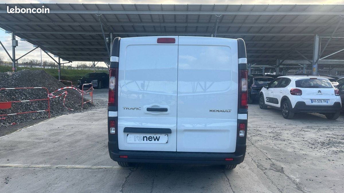 Renault trafic fgn l1h1 3000 kg blue dci 130 (image 7)