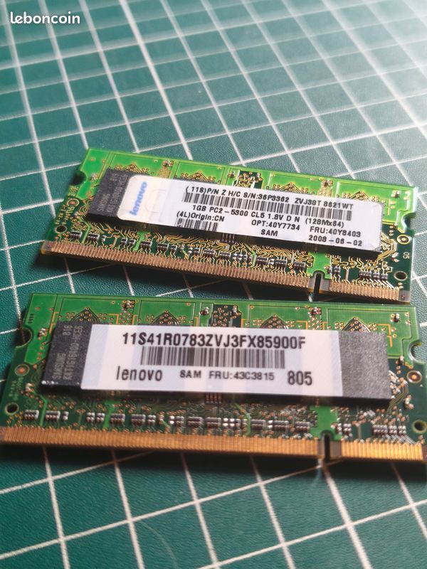 Lot 2 barrettes mémoire RAM DDR2 1 Go Samsung M470T2864QZ3 CE6 PC2 5300S 667 MHz SO DIMM 200 broches 2 Go au total pour PC portable Lenovo ordinateur laptop notebook memory (image 3)