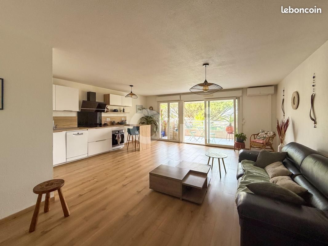Appartement 3 pièces 76 m² · à Saint-Raphaël · 75,9 m² · 1 359 €/mois