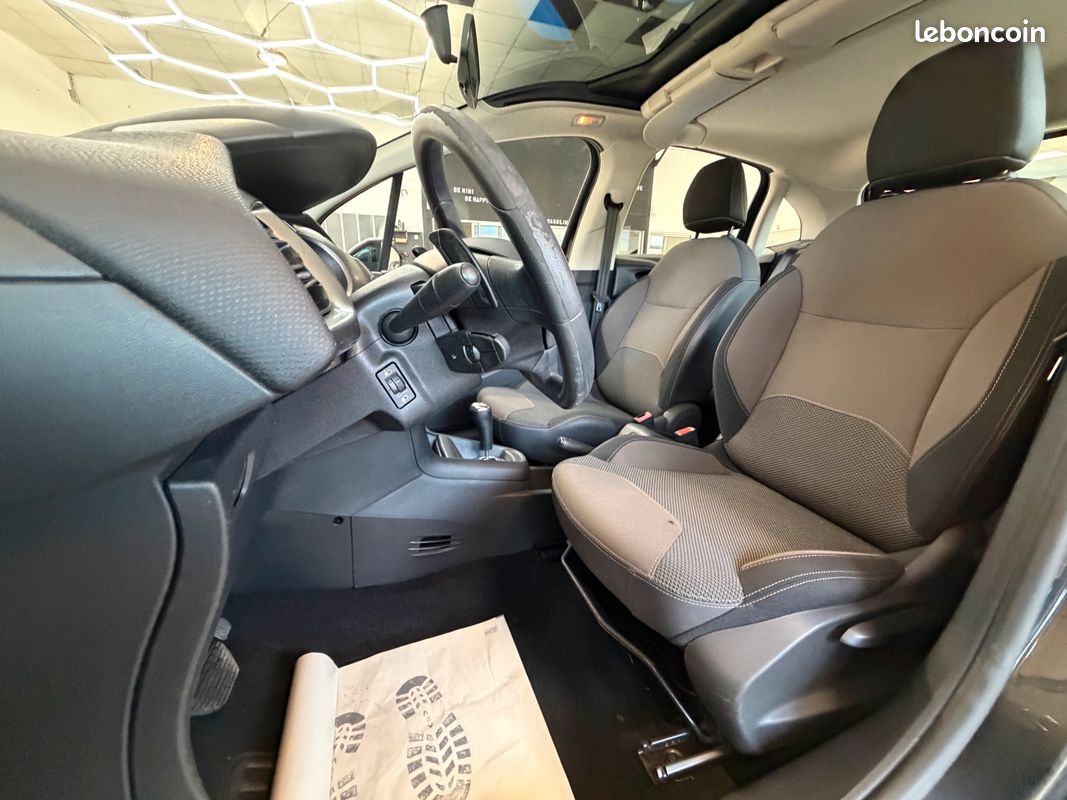 Citroen c3 ii phase 2 1.4 hdi 70ch 3cv confort bmp5 bva boite automatique (image 4)