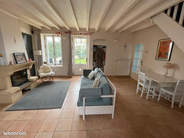 Loue jolie maison type 4, 3 chambres, quartier aéroport avec cave et petit jardin