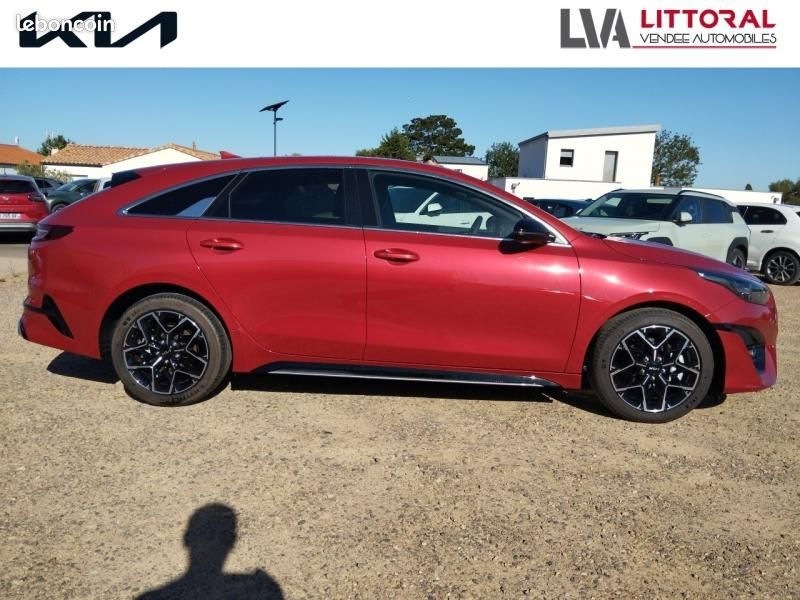 Kia ProCeed 1.5 T-GDi 140ch GT-line DCT7 (image 3)