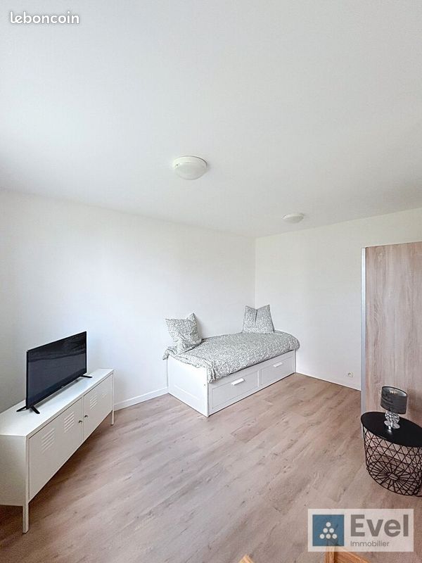 Appartement 1 pièce 24 m² · à Réchicourt-le-Château · 24 m² · 300 €