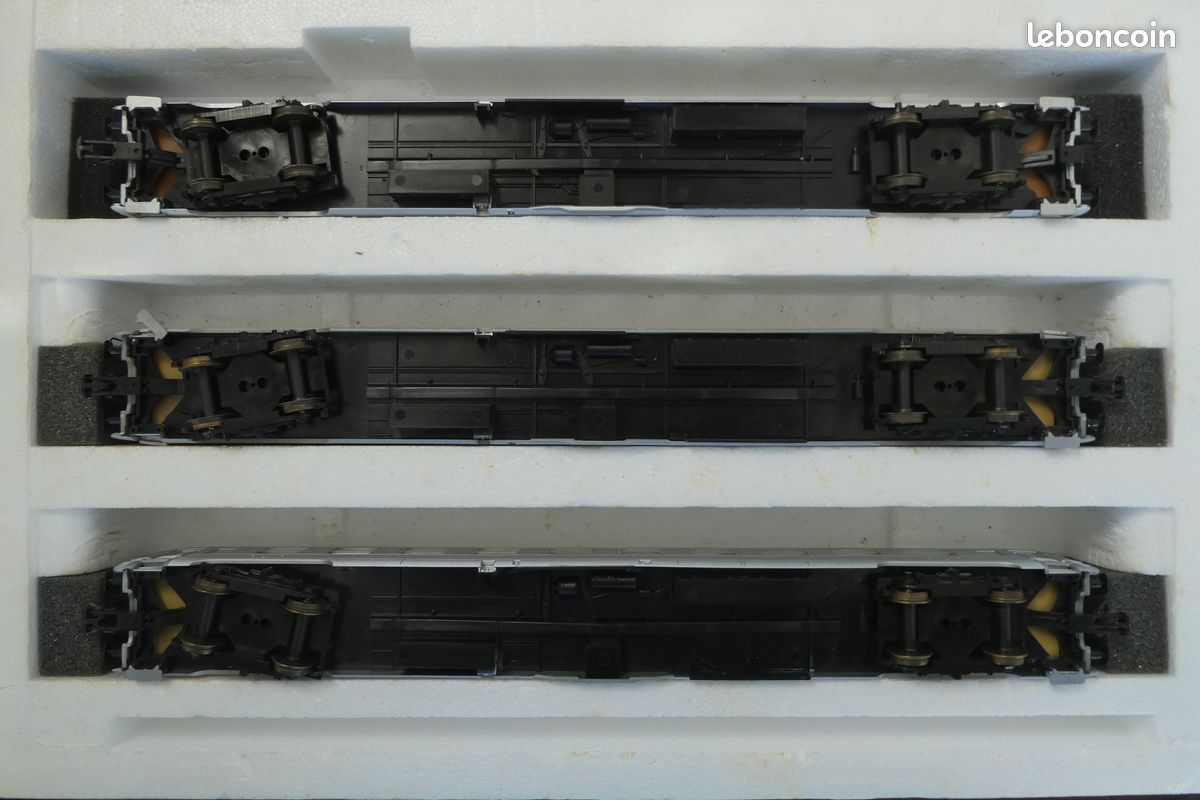CAISSE DE LOCOMOTIVE bb 15008 nu EUR 14,00 - FR