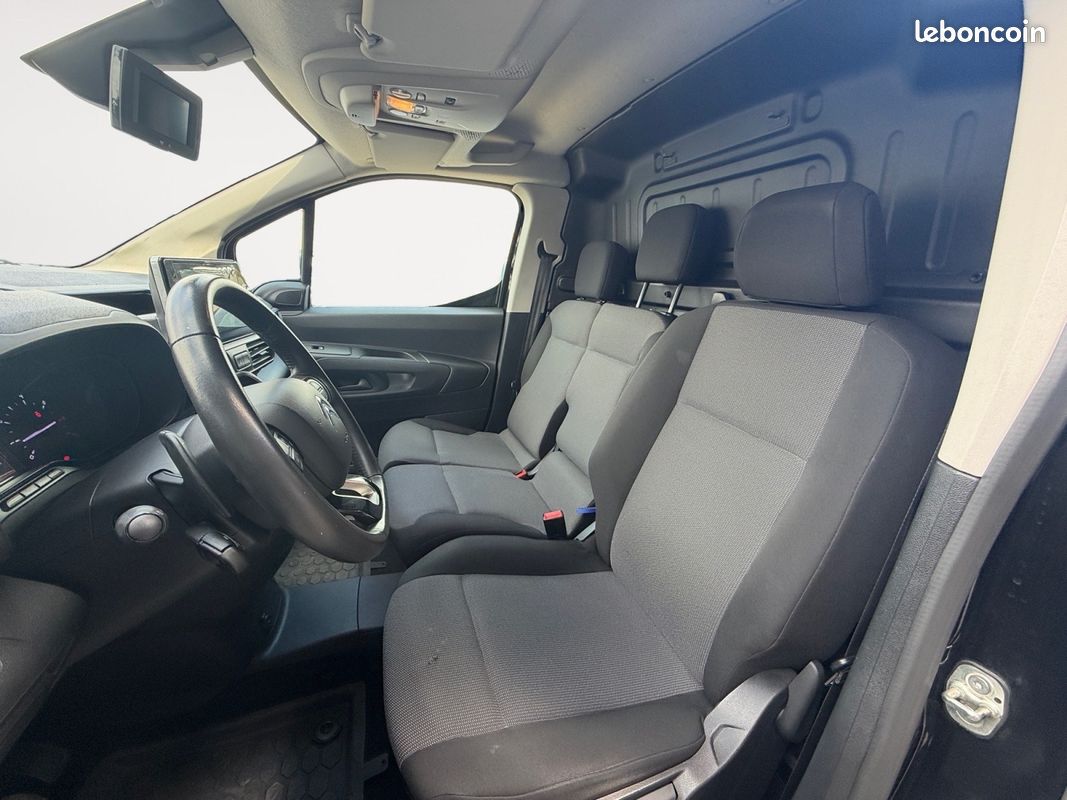 CITROEN BERLINGO Taille M BlueHDi 130 SS EAT8 Shine (image 13)