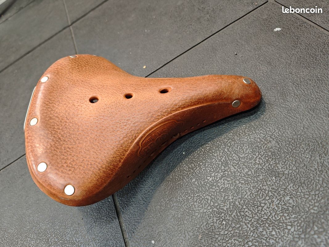 Assemblage du cadre avec selles à double ressort Brooks B67, Countess
