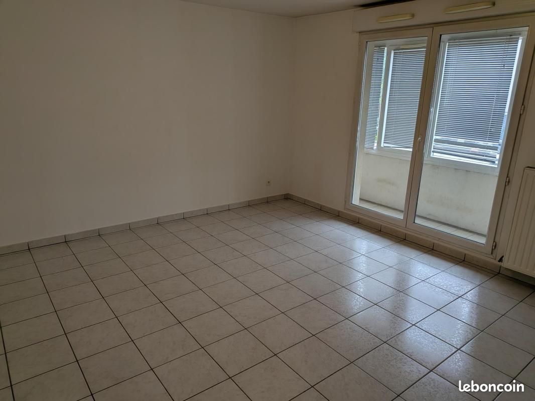 Appartement 3 pièces 63 m² · à Villeurbanne · 63 m² · 942 €/mois