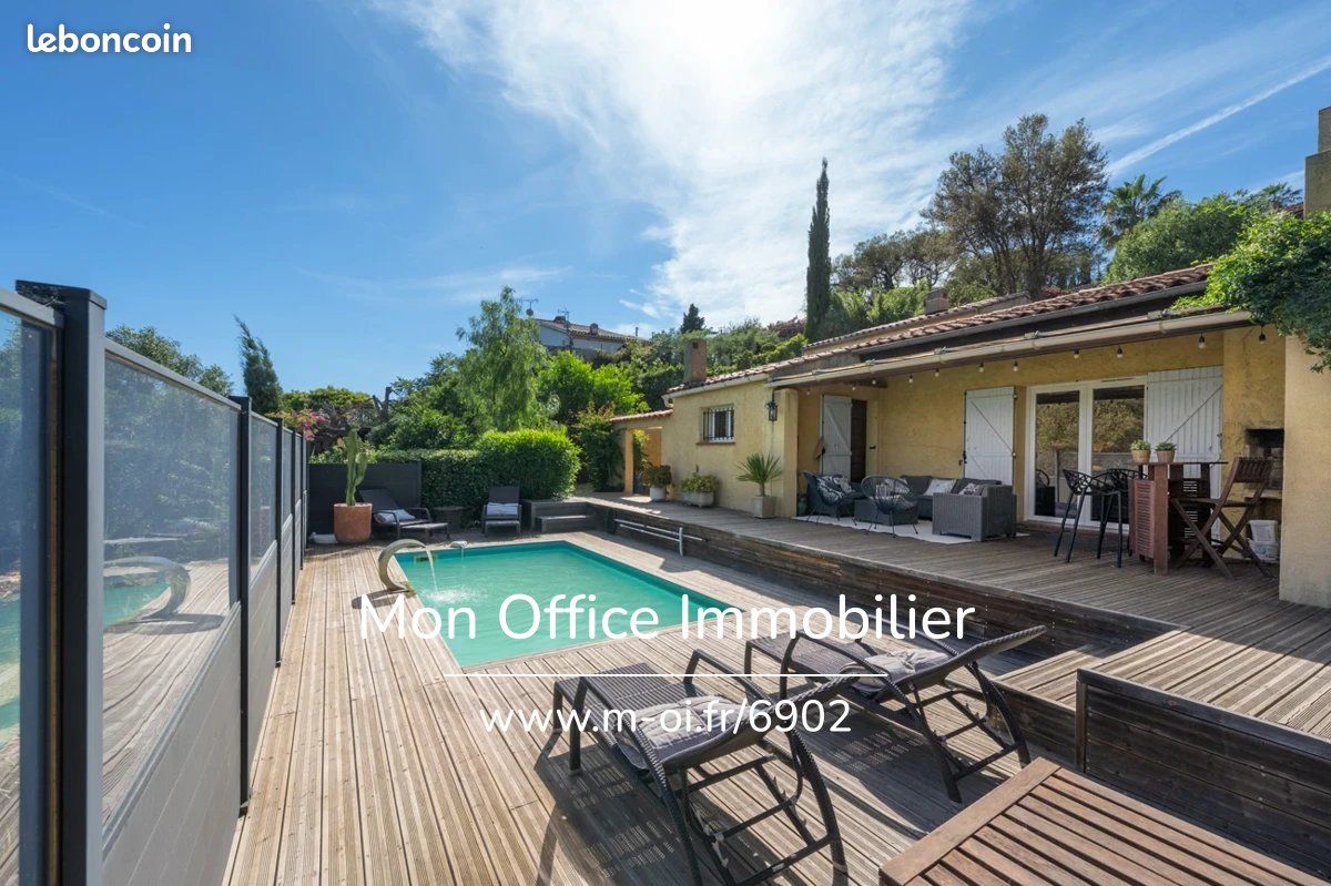 Maison 6 pièces 138 m² · à Bormes-les-Mimosas · 138 m² · 695 000 €
