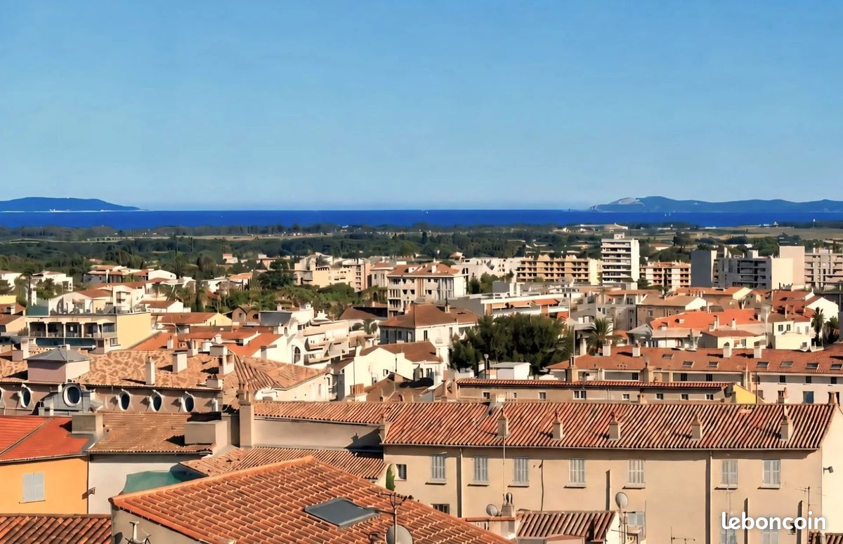 Maison 4 pièces 64 m² · à Hyères · 64 m² · 390 000 €