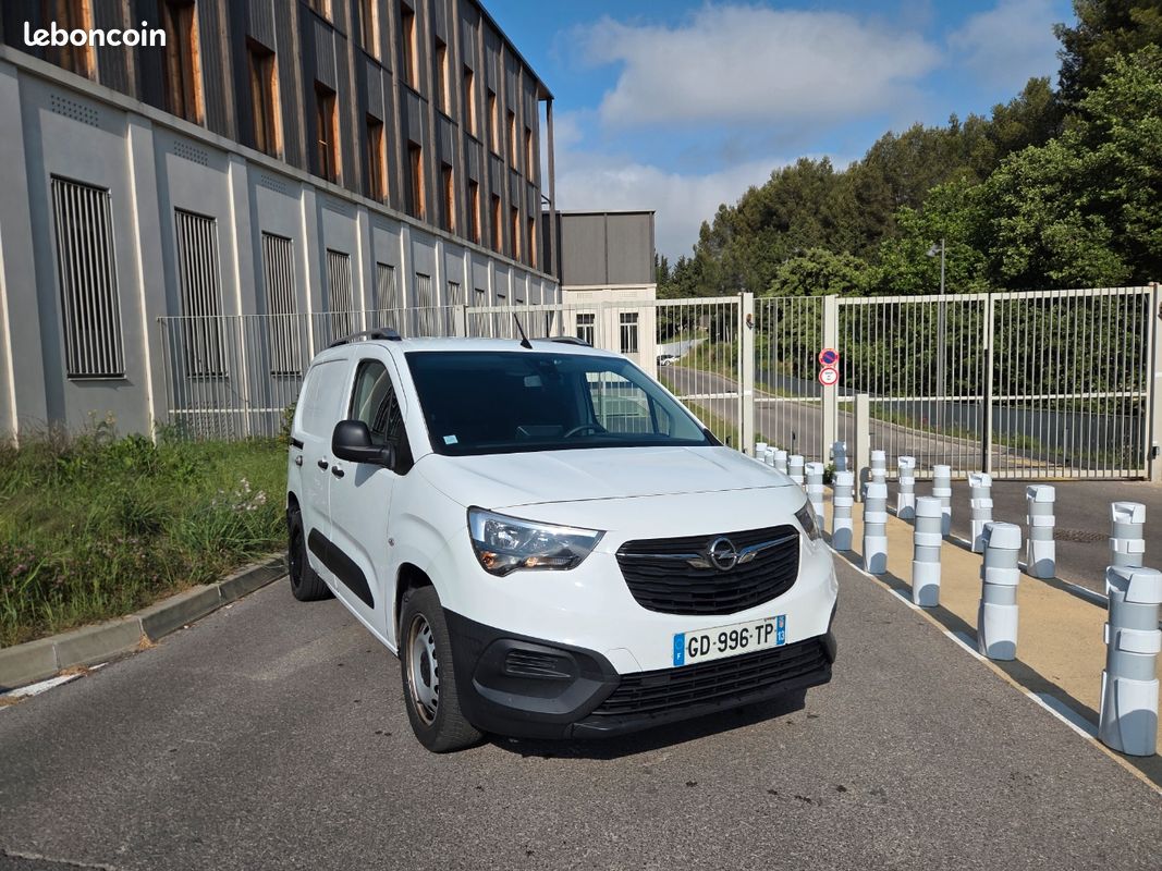 Opel combo 3 places cdti 100 bv6 carplay gps radars (image 2)