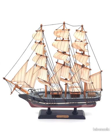 MAQUETTE BATEAU A Voile Cutty Sark Bois Ancienne Angleterre EUR 33,00 - FR MAQUETTE BATEAU A Voile Cutty Sark Bois Ancienne Angleterre EUR 33,00 - FR