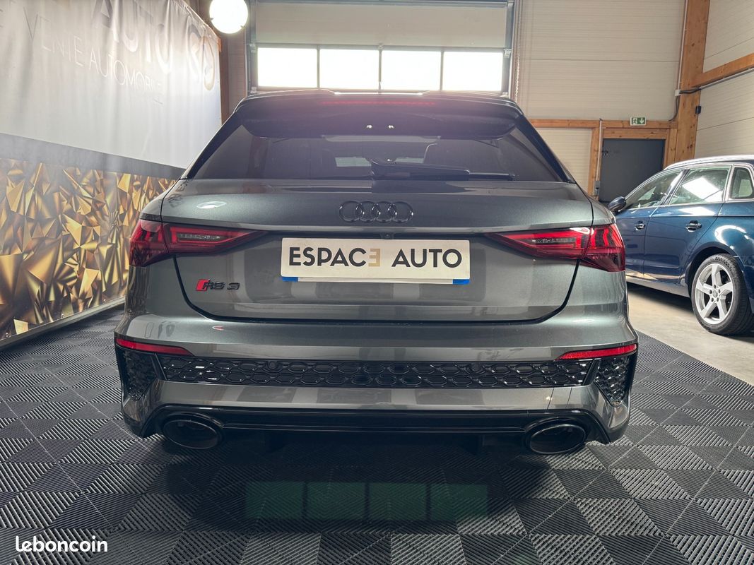 AUDI RS3 SPORTBACK 2.5 TFSI 400 S tronic 7 Quattro (image 4)