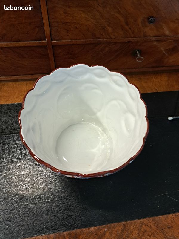 pot de fleurs ancien en faïence | €69