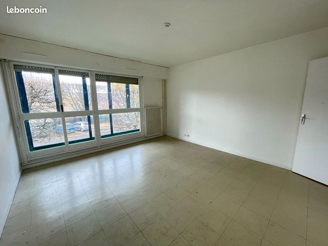 Appartement 3 pièce(s) 63 m²à louer Melun