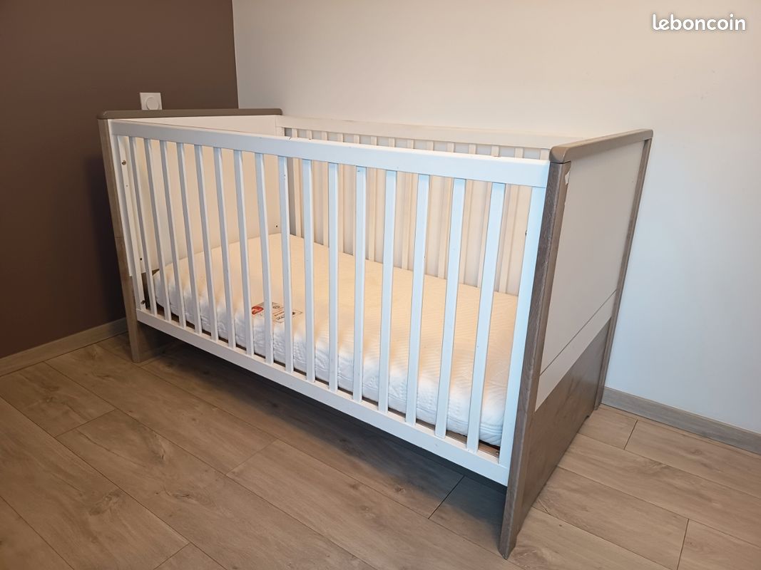 Lit bébé (image 1)