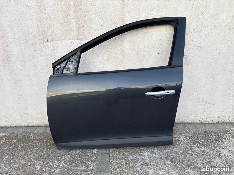 Porte Avant Gauche Pour Renault Mégane 3 Phase 1 Coupé - Réf 801010671R, D'occasion En Bon état