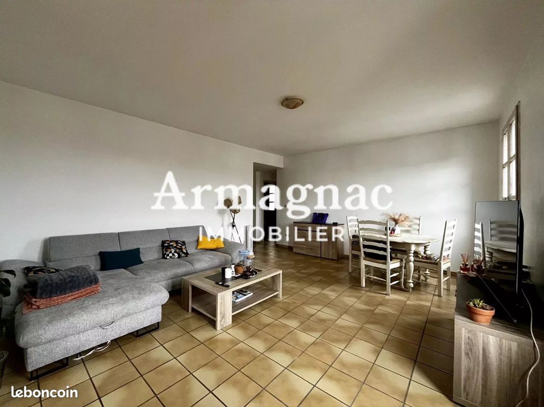 Immeuble 15 pièces 350 m² · à Vic-Fezensac · 350 m² · 295 000 €