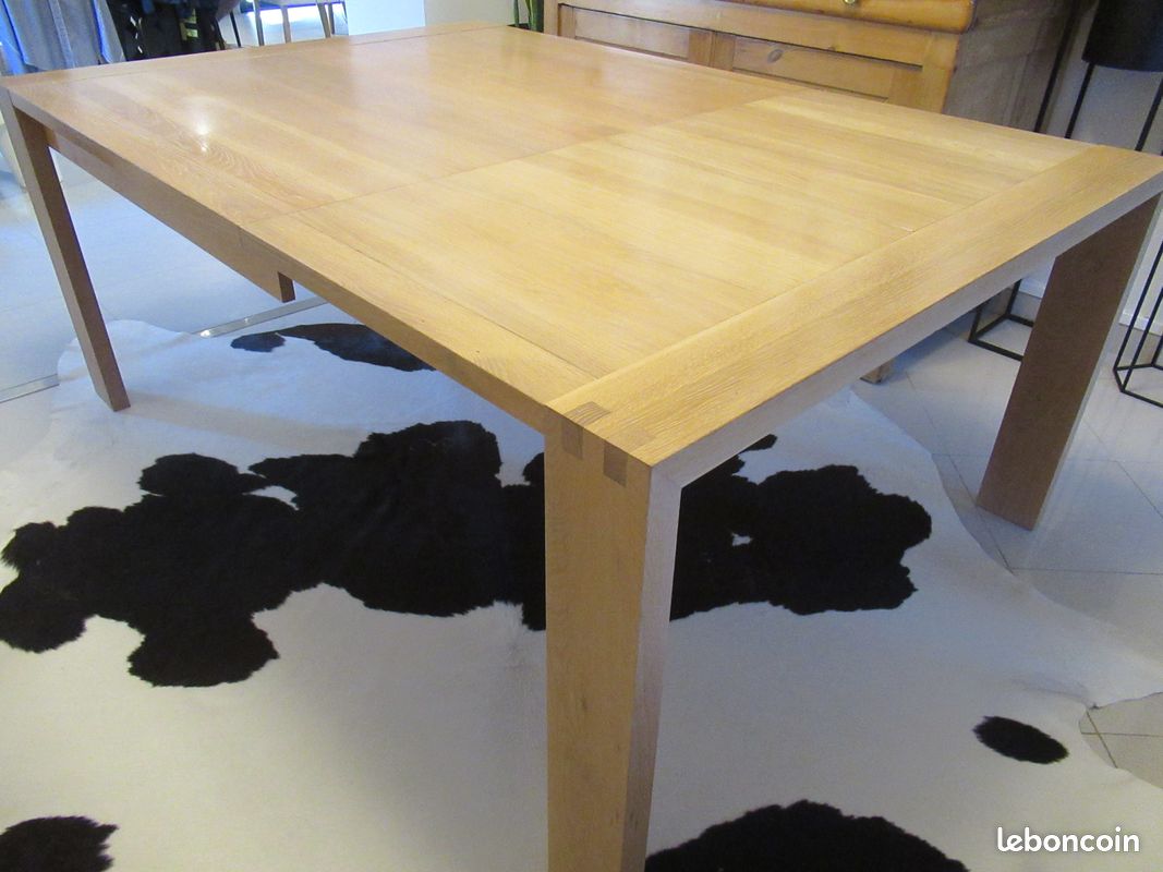 Table en chêne clair blanchi (image 2)