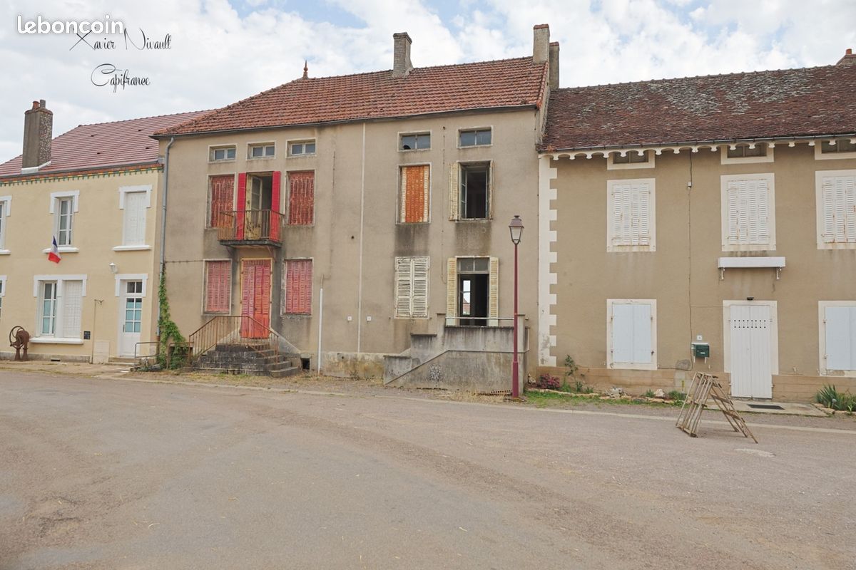 Maison 10 pièces 240 m² · à Cheilly-lès-Maranges · 240 m² · 129 500 €