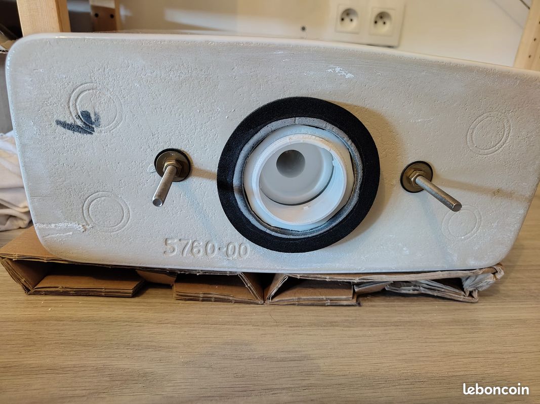 Vend un ensemble WC Blanc Villeroy & Boch, fonctionnel et en très bon état (image 13)