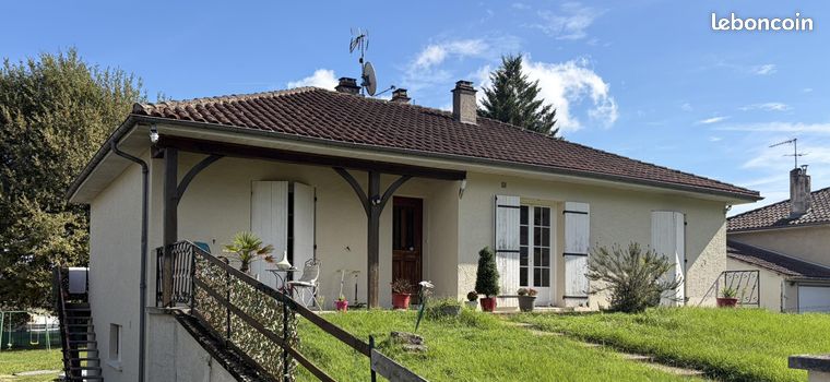 Vente | Maison T5 | 5p | 4ch | 135 m² | Bassillac et Auberoche | Expo Sud-Est | Terrasse · Balcon · Jardin