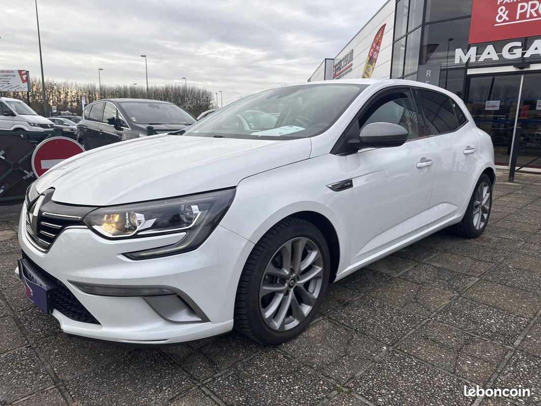 RENAULT MEGANE Mégane 1.2 Energy TCe - 130 IV BERLINE GT Line 17\' (image 1)