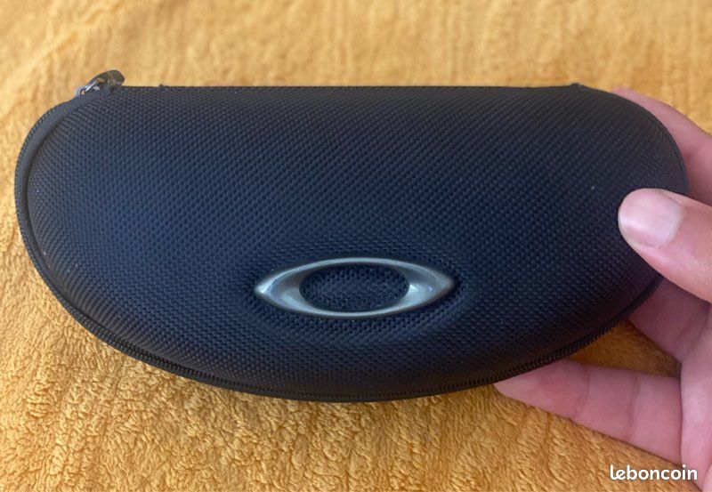 Lunette Oakley (image 2)