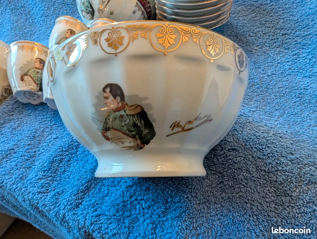 Service à café en porcelaine Napoléon (image 5)