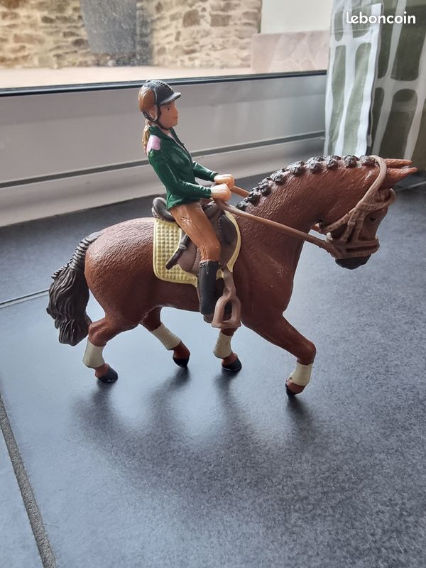 SCHLEICH - Figurine Cavalière et son cheval (image 3)
