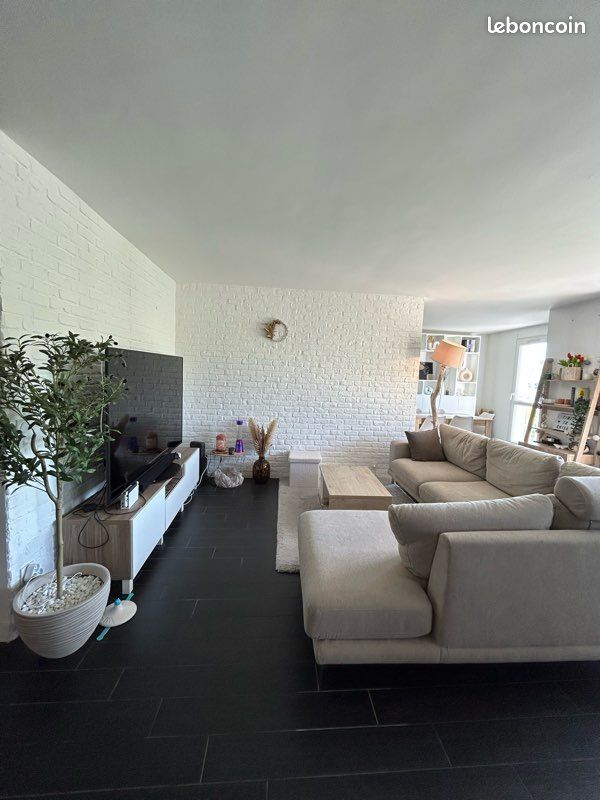 Appartement 5 pièces 94 m² · à Éragny · 94 m² · 263 000 €