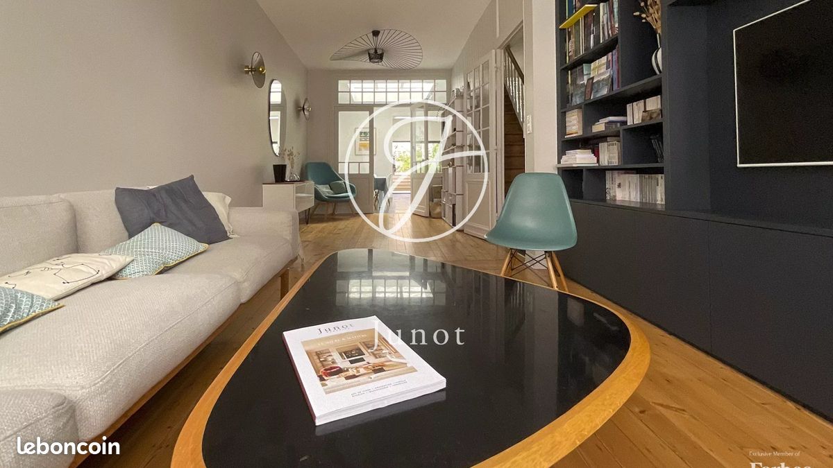 Maison 5 pièces 160 m² · à Lille · 160 m² · 639 000 €