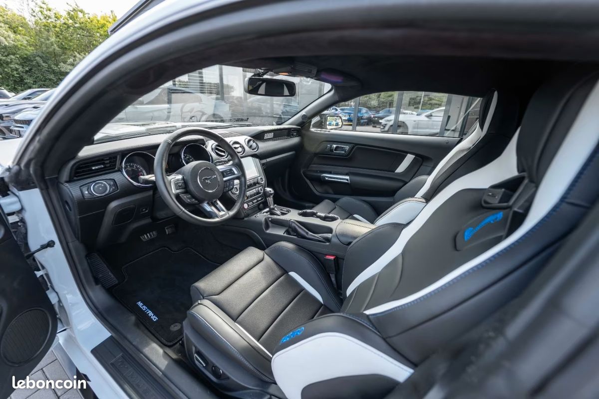 FORD Mustang 3.7 V6 Look Shelby GT500 305 ch BVA – Recaro – LED – Caméra (image 21)