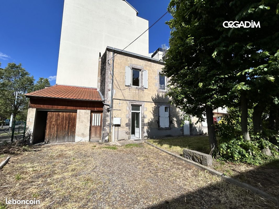 Maison 4 pièces 121 m² · à Clermont-Ferrand · 121 m² · 955 €/mois